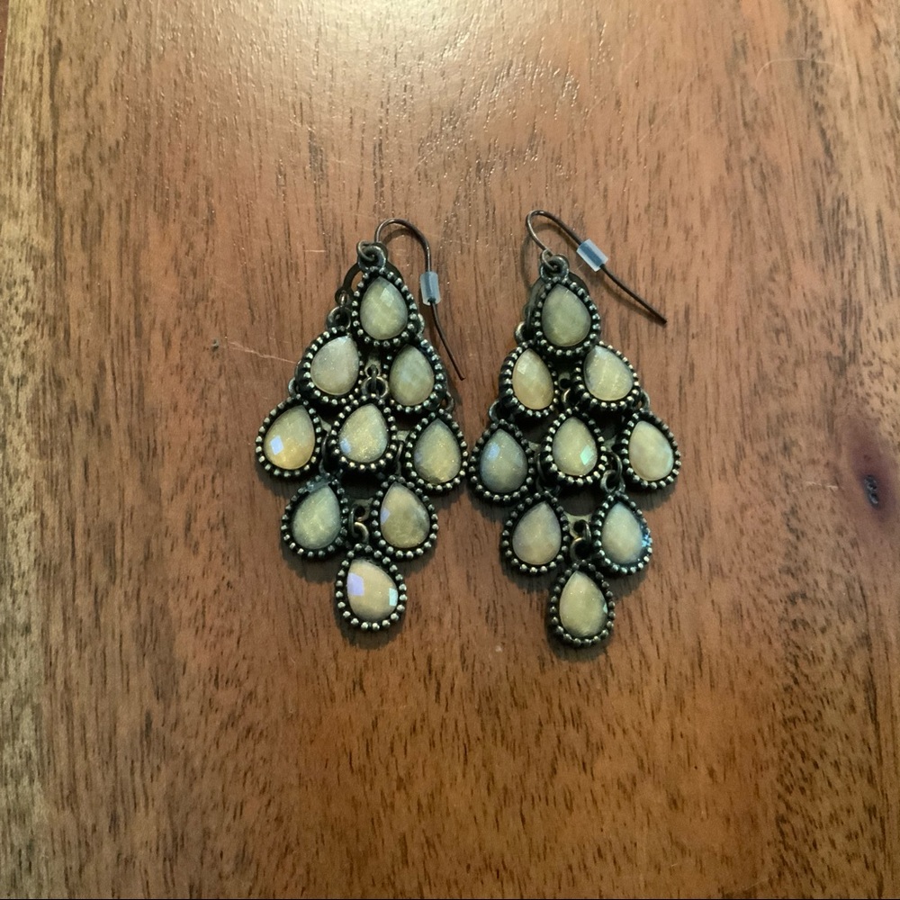 Stone Tear Drop Earrings